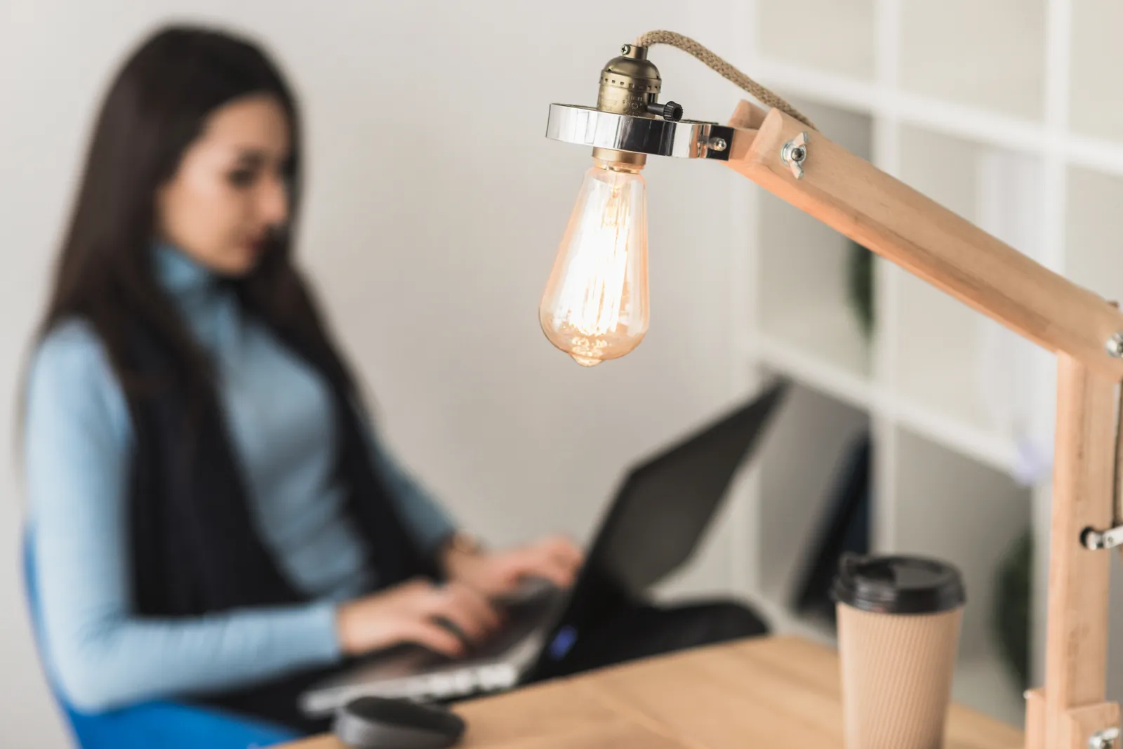 Cómo cambiar de comercializadora de luz y gas. Aspectos importantes a tener en cuenta